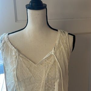 CLOSETCLEANOUT AE | Lace Layered Top